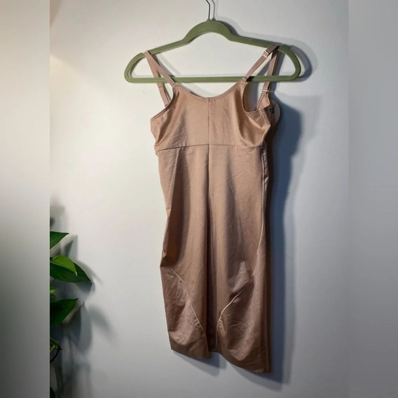 NWT SPANX||Shapewear Sculpting, Open Bust Full Slip Pink/Tan S - Picture 2 of 6